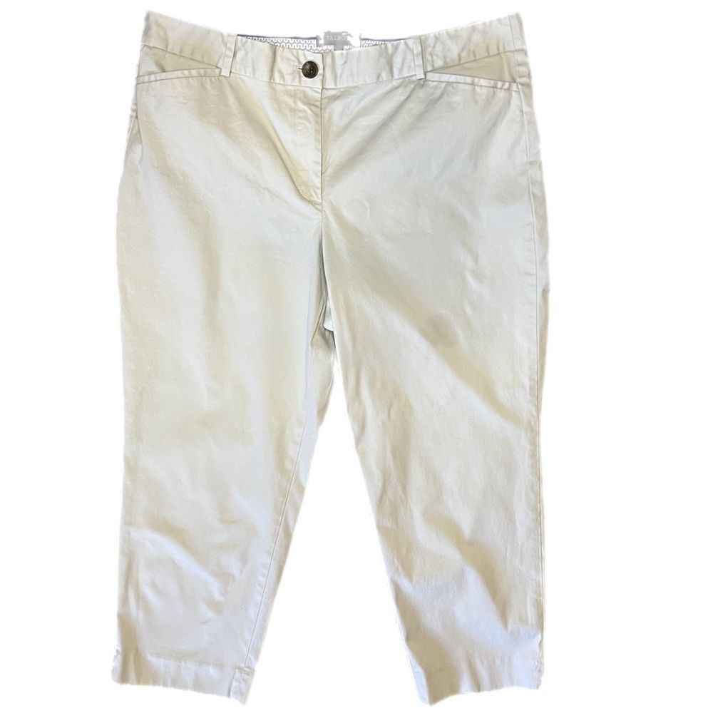 Talbots Khaki Perfect Fit Capri Pants. Size 16. Great Used Condition.